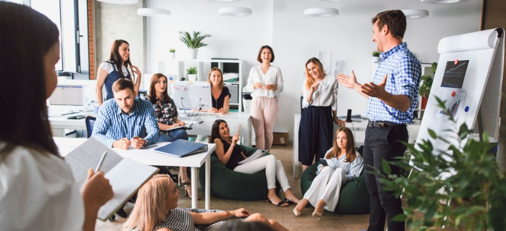 Folk på et kontor